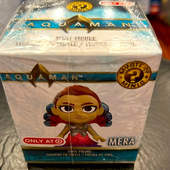 Aquaman Mera collectible from Target - Picture 1 of 2